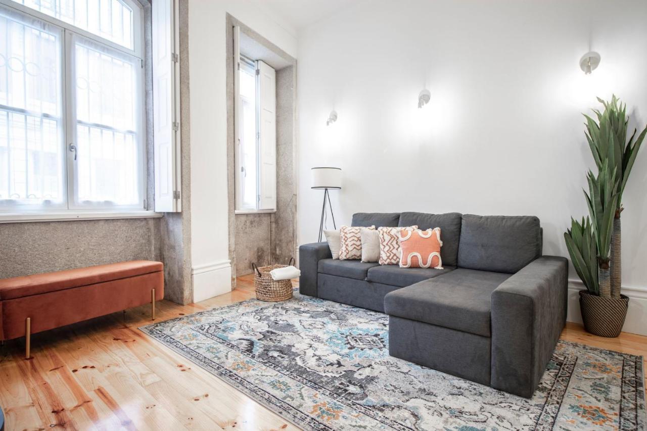 Wonderful Downtown Studio By Lovelystay Porto Exterior photo