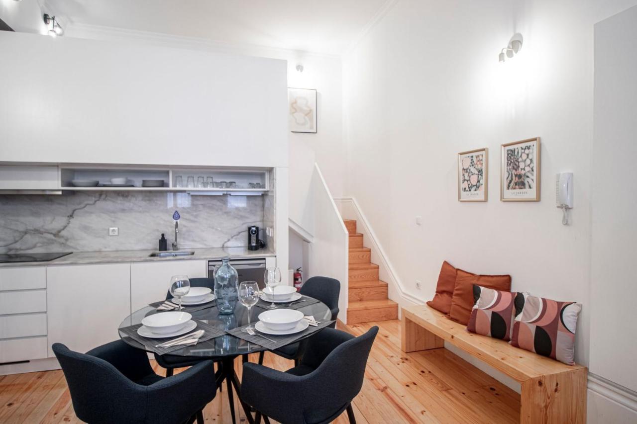 Wonderful Downtown Studio By Lovelystay Porto Exterior photo