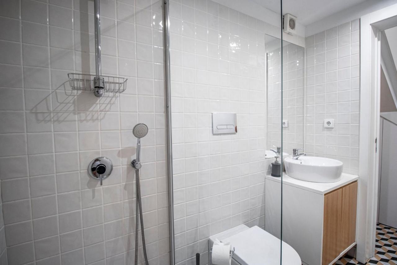 Wonderful Downtown Studio By Lovelystay Porto Exterior photo